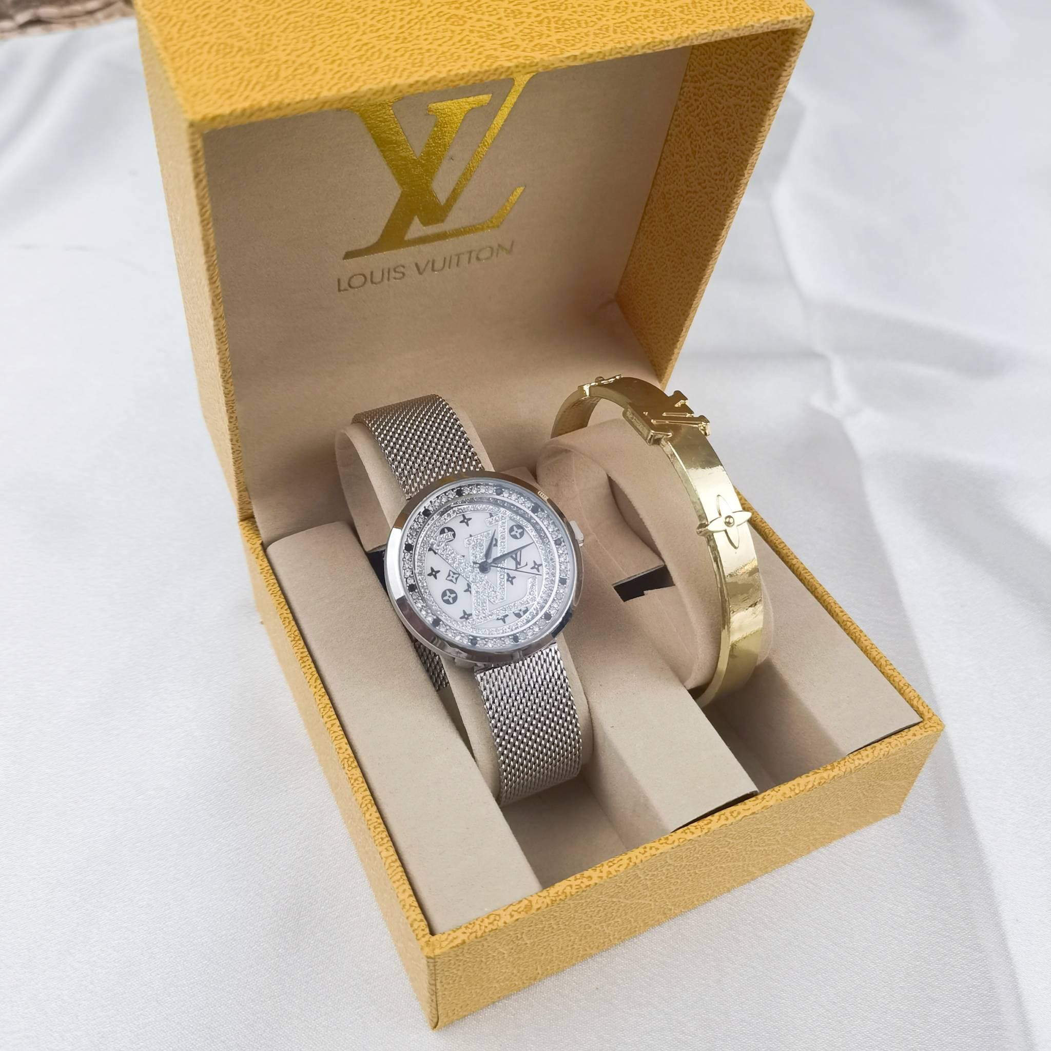 (Ensemble de 2 pièces) Style B Nouveau cadran design Mix and Match Style Bracelet Convient pour Style universitaire, Affaires, Fête, Cadeau Femmes