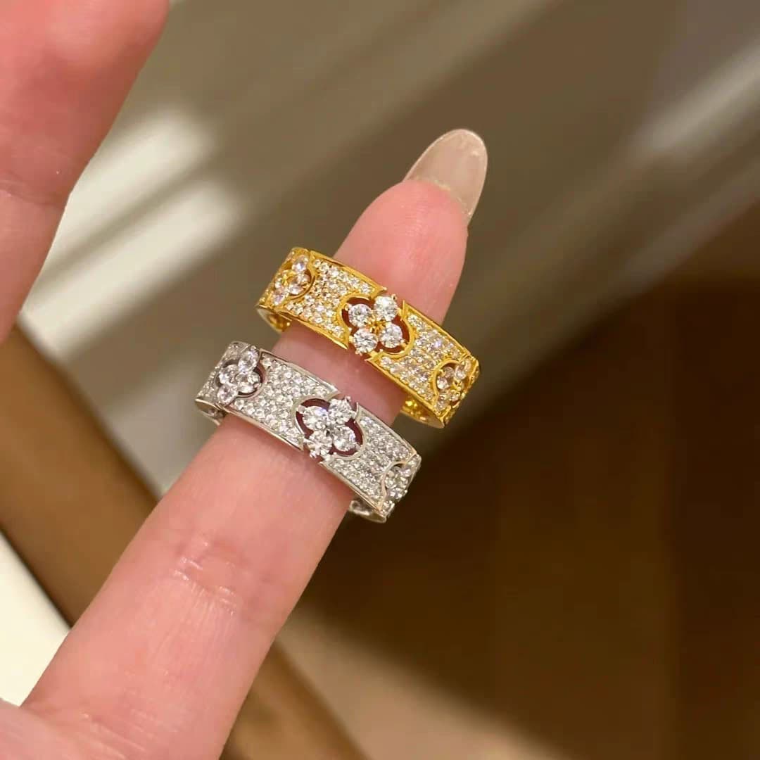 Xiaohongshu Hot-Selling Starry Sky For Women 2025 New Luxury Personality Hollow Four-Leaf Flower Open Ring