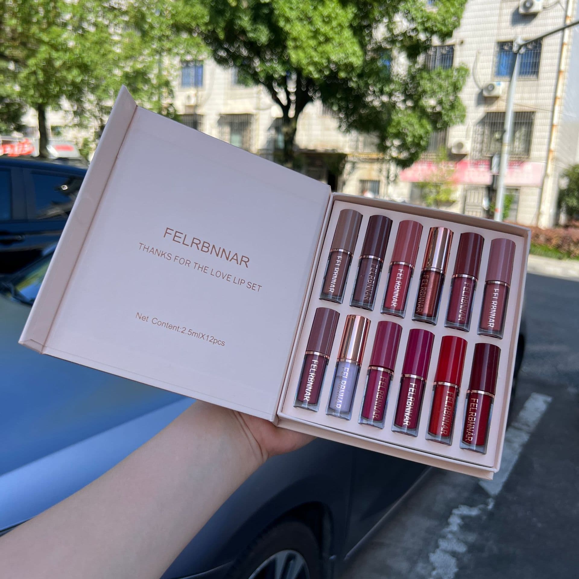 Lip Gloss Set Pearlescent 12 Colors LIP GLOSS SET Long Lasting Waterproof Non Stick Matte Lipstick