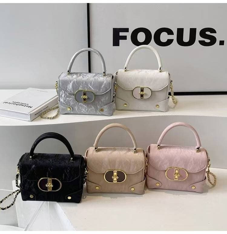 Fashionable Women's Crossbody Bag Versatile Handbag Retro Small Square Bag Stylish All-purpose Ladies Shoulder Bag