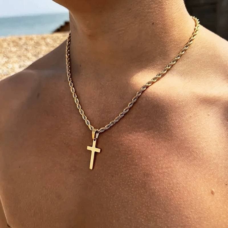 Stainless steel necklace, gold twist chain cross necklace, titanium steel does not fade, fashionable and versatile men's necklace