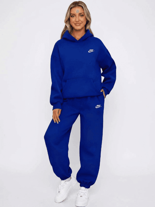 Ensemble deux pièces à capuche Nike pour femme avec logo classique