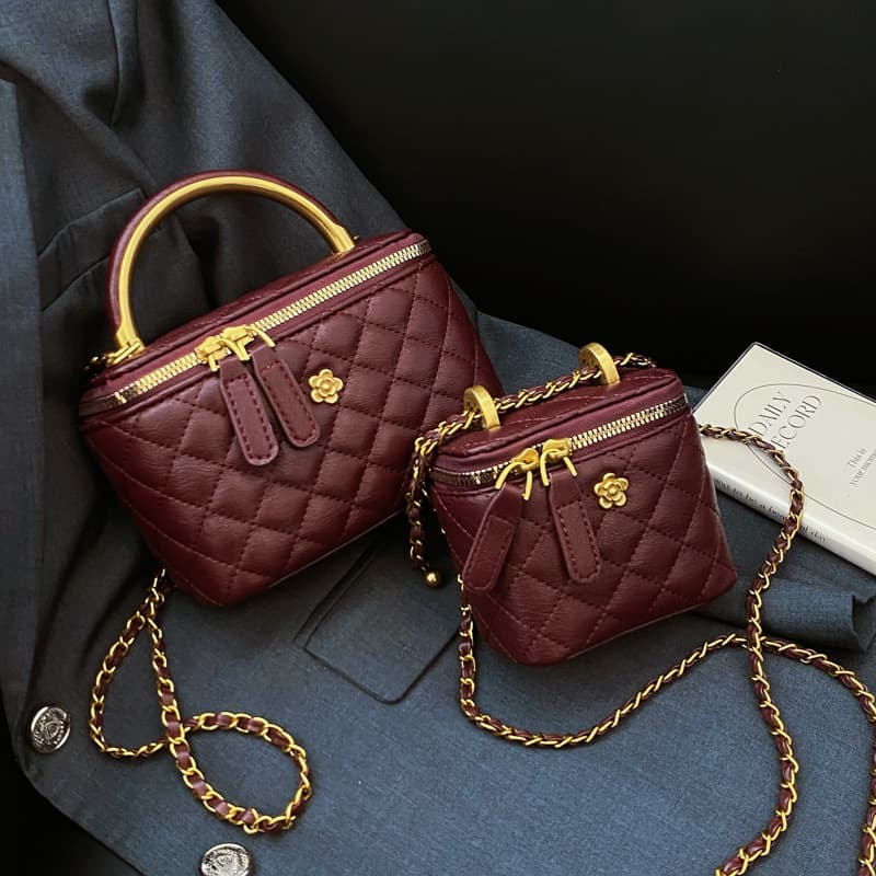 Quilted Chain For Women 2024 New Niche Design High-end Autumn Winter Crossbody Handbag Bucket Bag