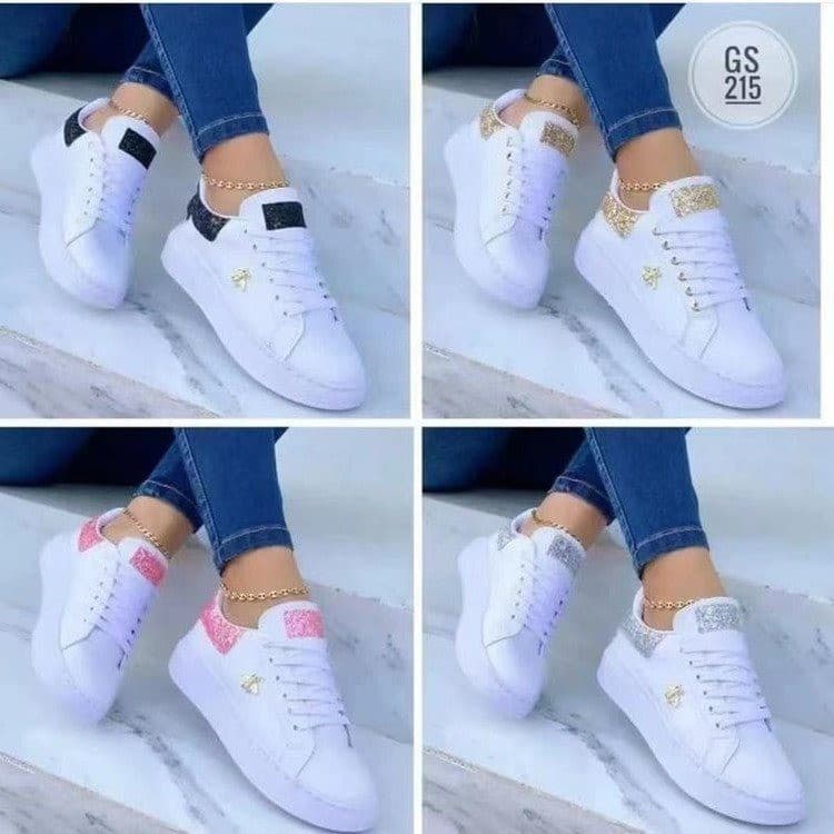 Women's Large Size Casual Shoes With Thick Sole Round Toe Synthetic Upper Small Bee Decoration