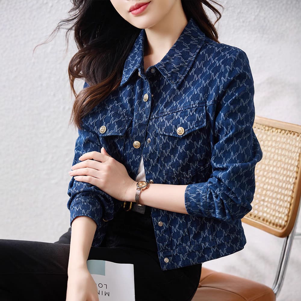 ​​Women's Jacquard Denim Jacket | Oversized Boyfriend Style | Polo Collar Short Coat (Blue) – Fall Essential​​
