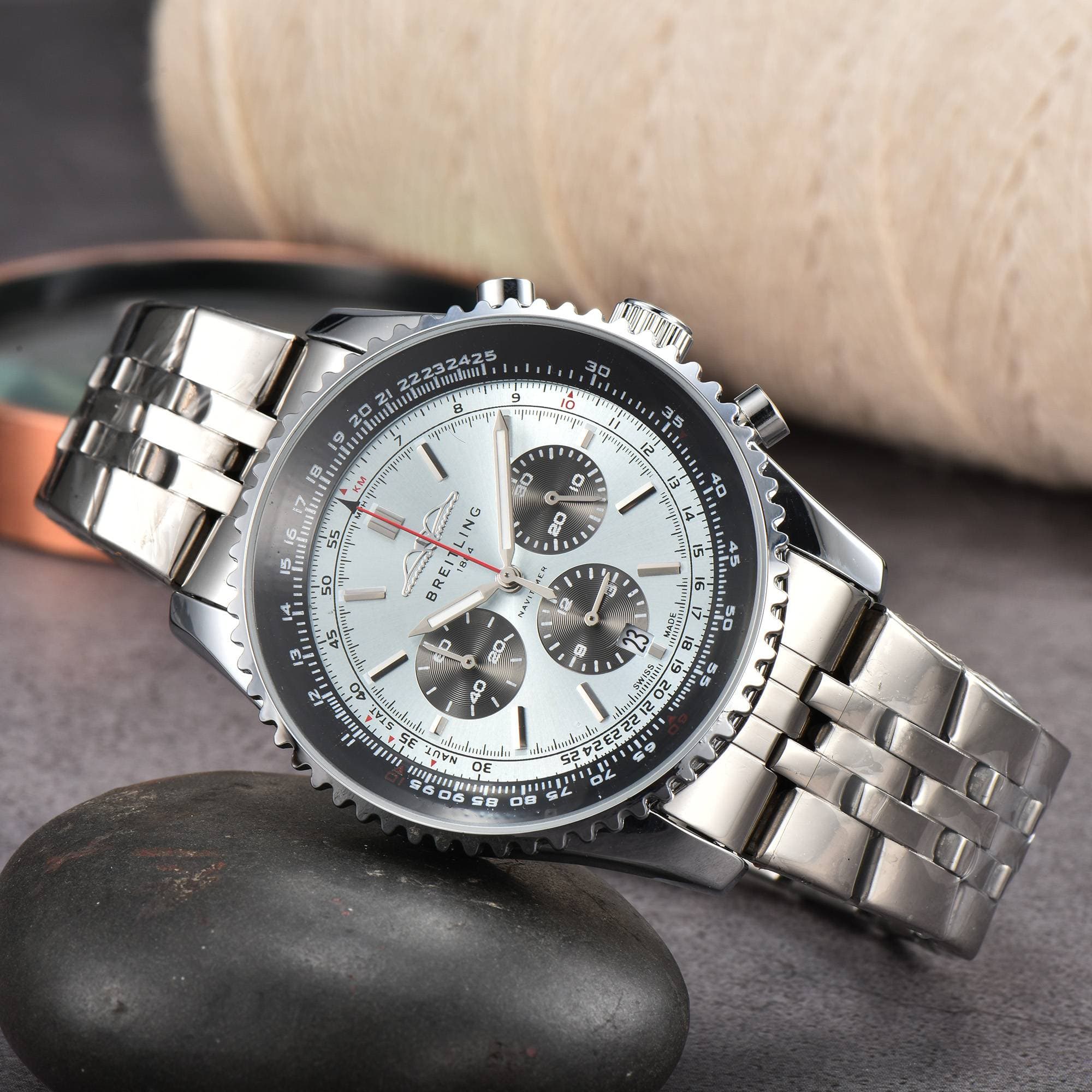 Chronographe d'aviation montre mécanique hommes cadran panda généreux mode modèles d'affaires classiques