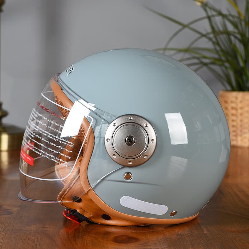 3C Certified Motorcycle Men's And Women's Winter Warm Safety Helmet, Electric Scooter Fashionable All Season Universal