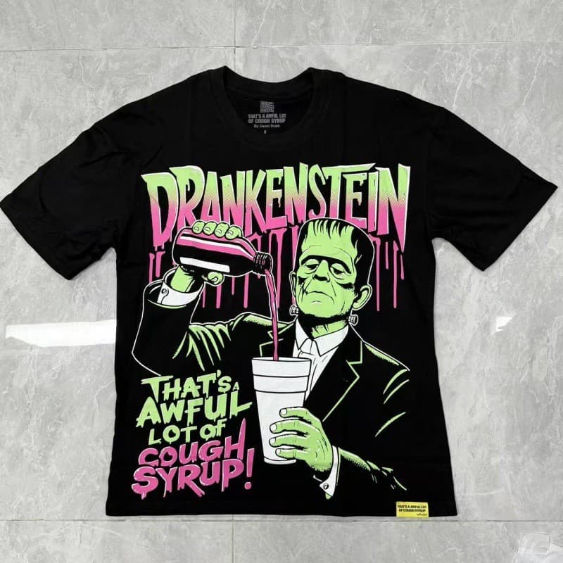 C'EST UNE QUANTITÉ ÉNORME DE SIROP CONTRE LA TOUX. C'est une marque tendance transfrontalière établie de longue date pour les t-shirts à manches