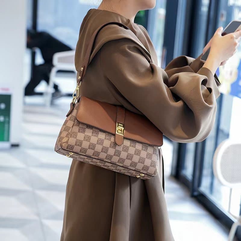 Women's bags retro messenger bags temperament underarm bags lock shoulder bags