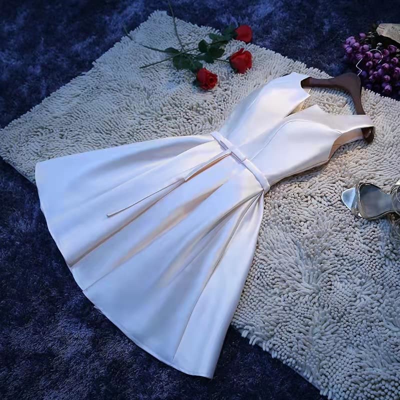 Women's Clothing White Simple Short Bridesmaid Dress New Summer Fairy Champagne Color Simple Small Slim Evening Dress