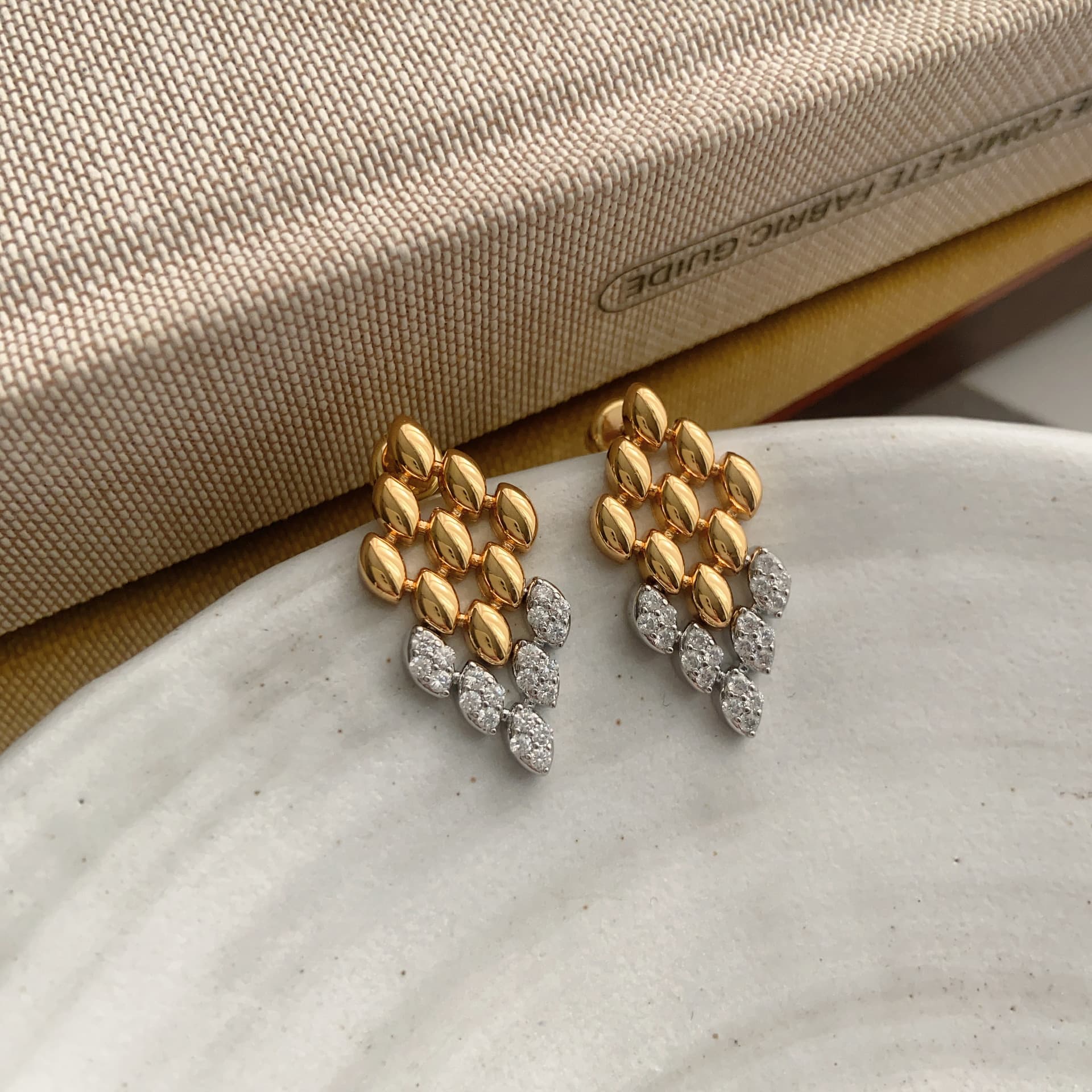 Light Luxury Heavy Diamond Diamond Stitching Earrings For Women S925 Sterling Silver Needle Fashion Elegant Temperament High End Earrings