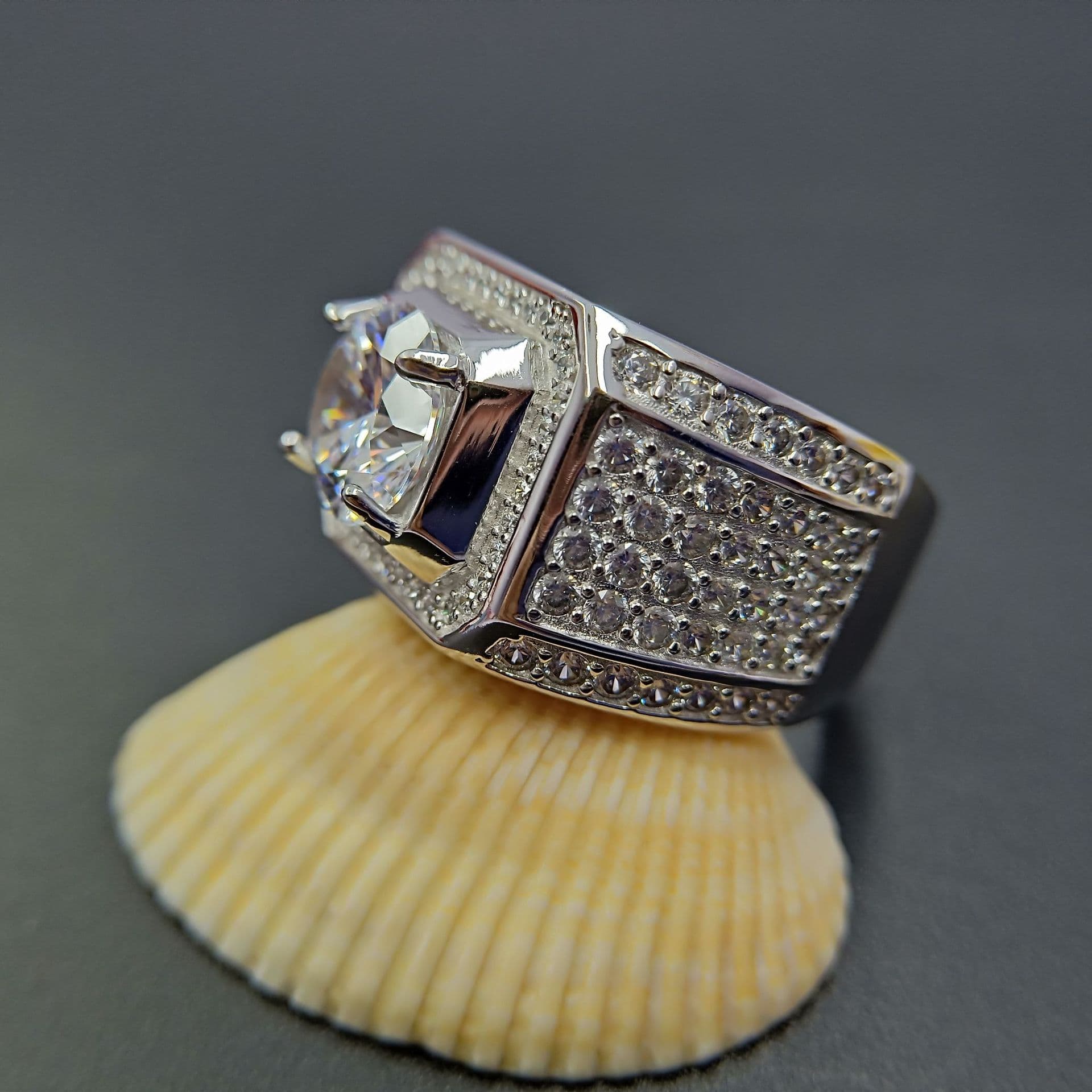 New S Silver Fashion For Men, Bold Super Shiny Diamond Ring, Men's Ring