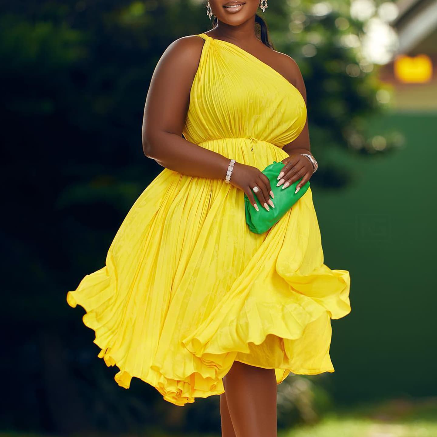 Women's Pleated Slanted Shoulders And Large Straps Solid Color Dress