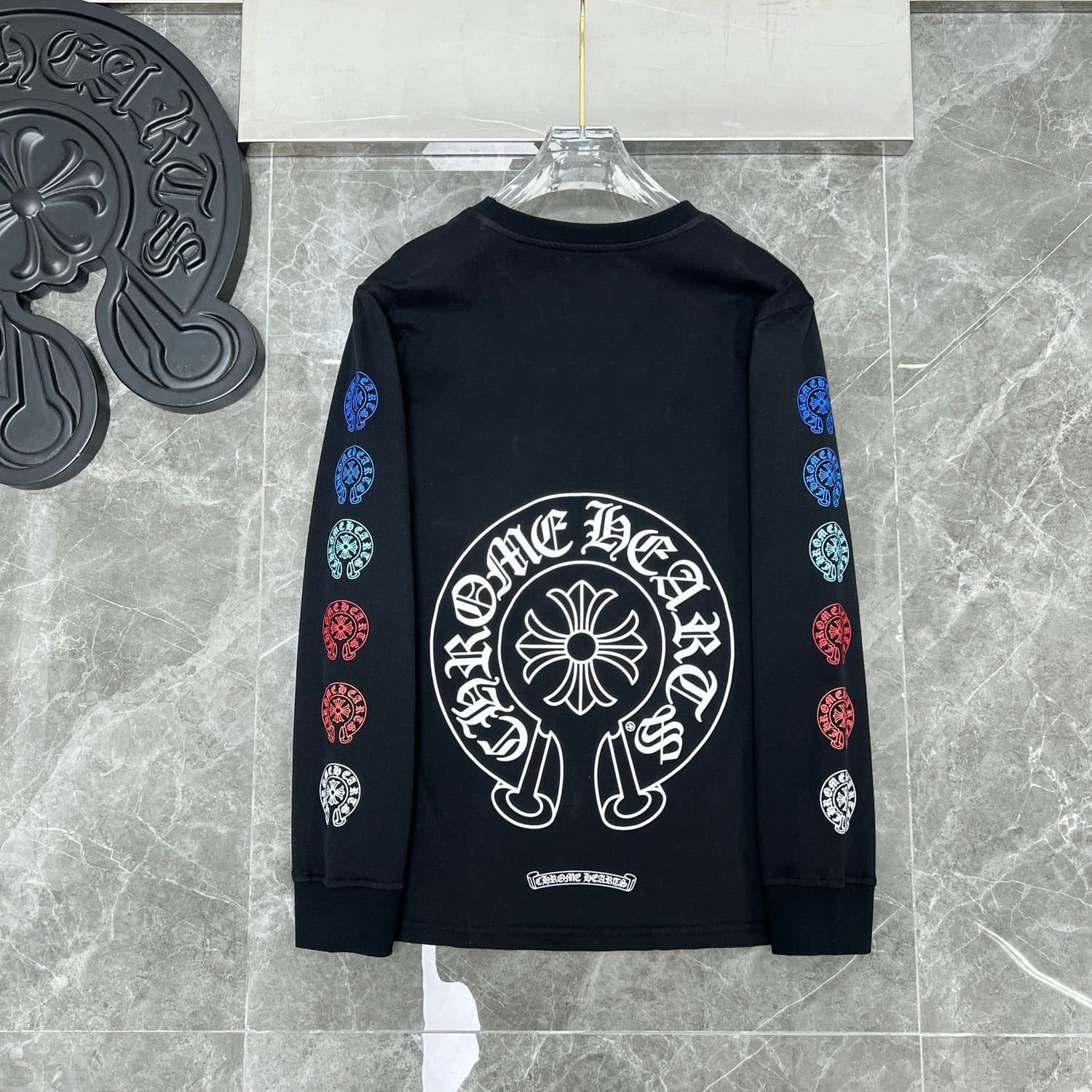 T-shirt à manches longues Chrome Hearts style fer à cheval – Coton premium, imprimé croix gothique, t-shirt streetwear graphique unisexe multico
