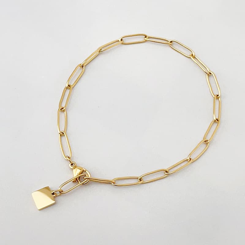 Japanese And Korean Simple Rectangular Chain Small Square Pendant Titanium Steel Gold-Plated Bracelet For Women Best