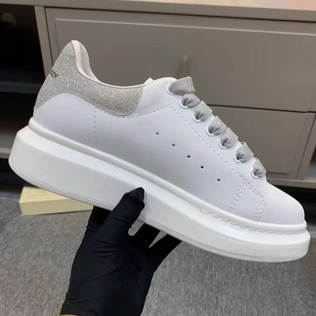 High Version New White Unisex Color Block Cowhide Versatile Thick Soled Height Increasing All Black Sneakers