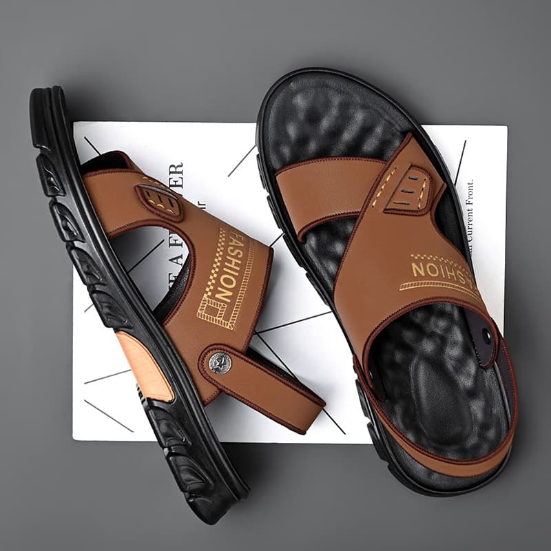 Me's Sadals 2025 New Leather Thick Sole Beach Summer Outdoor Wear Dad No-Slip Wear-Resistat Dual-Use Slippers For