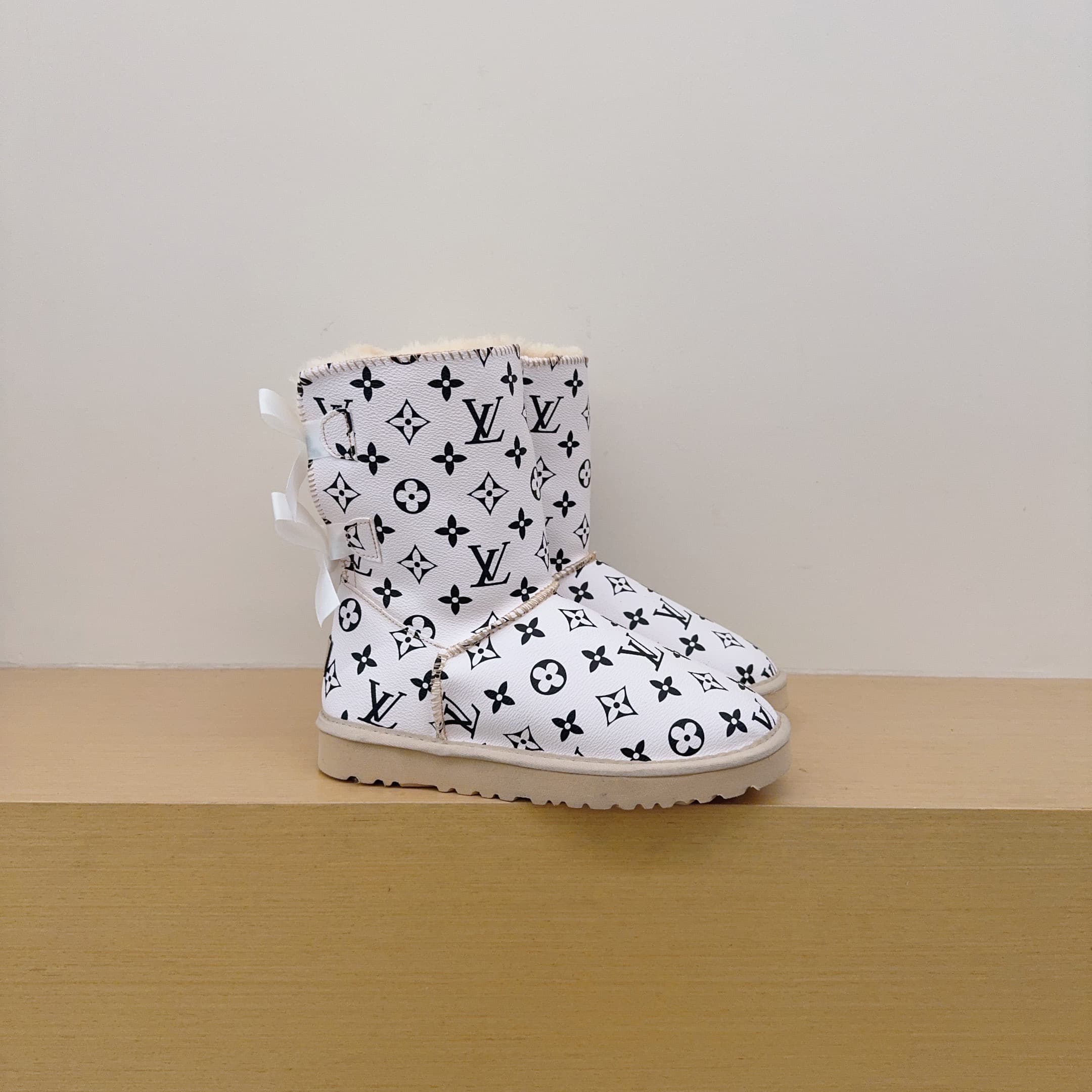 Nouvelles bottes UGG automne/hiver pour femme, confortables et chaudes, style décontracté / Bottes de neige mi-mollet