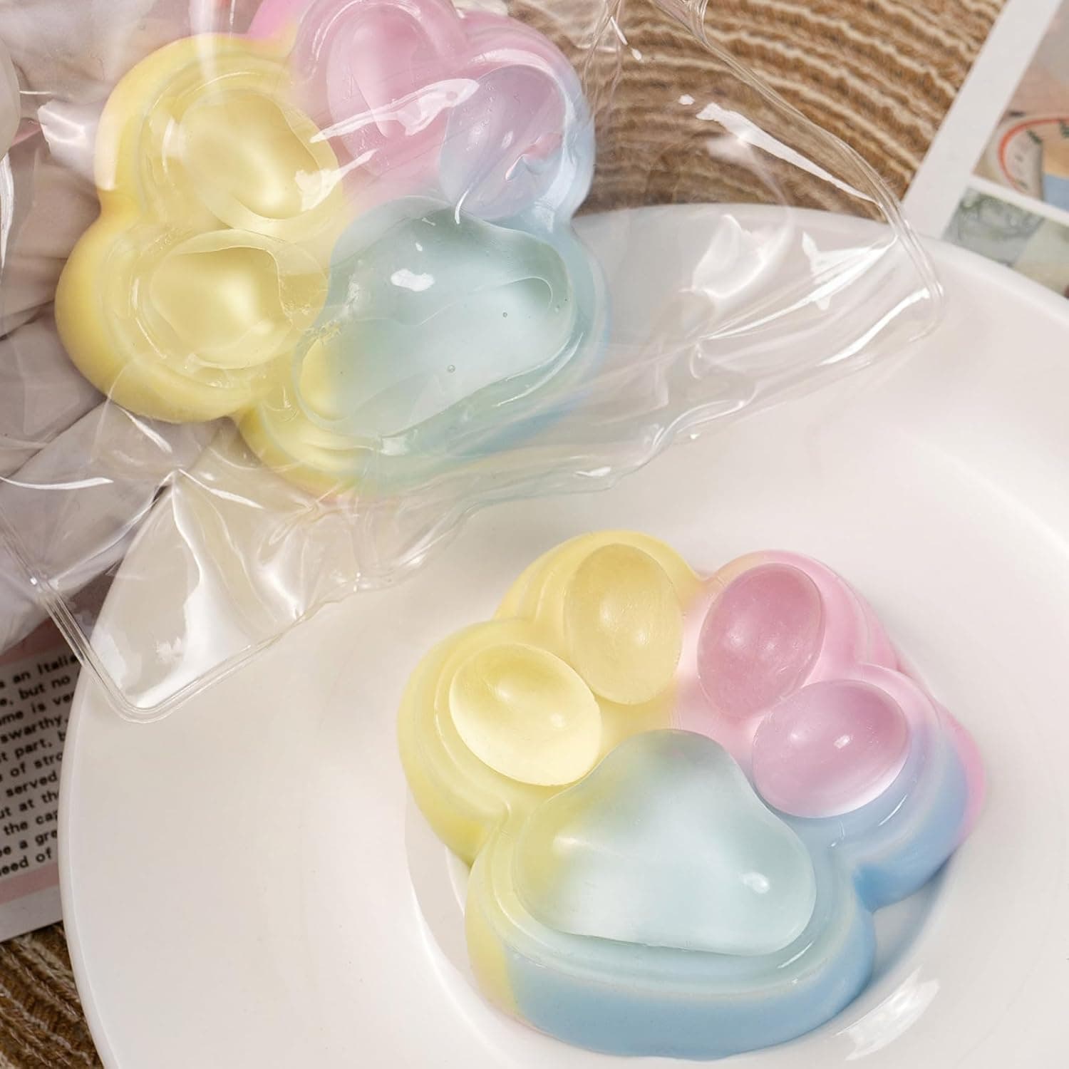 2Pcs Squishy Cat Paw Squeeze Toys, Soft Jelly Kitty Squeeze Fidget Toys, Sensory Fidget Decompression Toy For Kids Adults, 3-color Rainbow Cat Paw