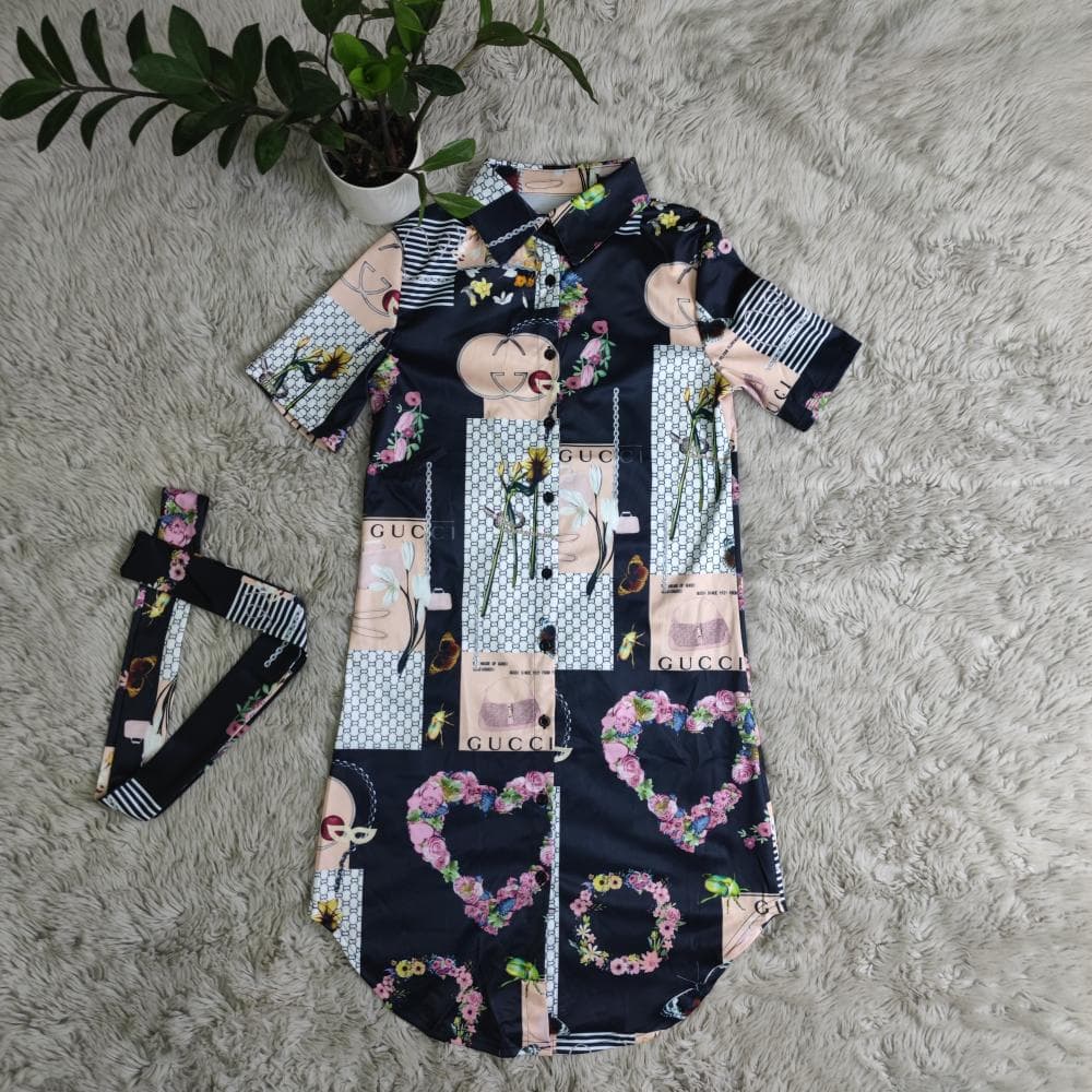 Robe chemise à manches courtes imprimée numériquement à la mode pour femmes, en stock