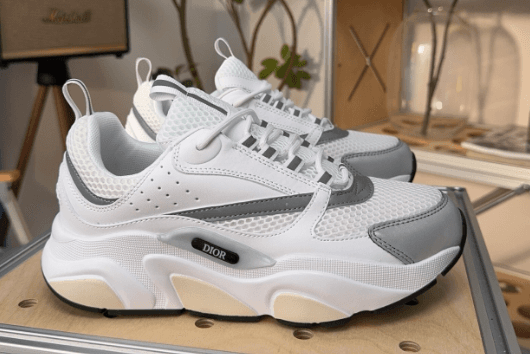 Nouvelles chaussures de sport décontractées basses B22 en maille ajourée, antichoc, antidérapantes et légères