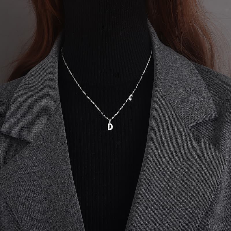 Ready Stock Sterg Sier 26 Necklace Sparkg Zircon Letter Pendant Simple Collar Chain Neckchain Women's Boutique Jewelry