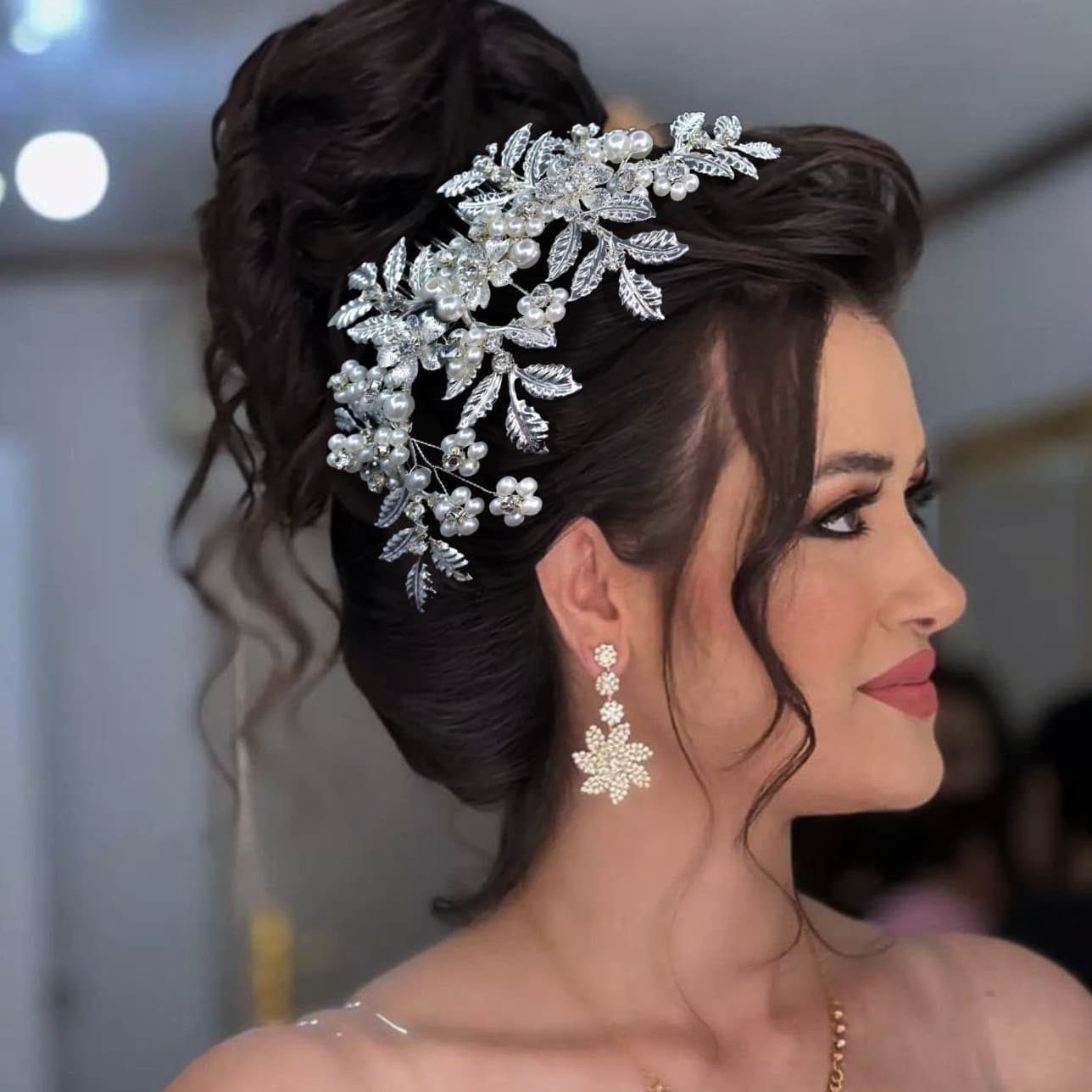Handmade Headdresses, Bridal Wedding Dress Accessories, Rhinestone Pearl Hair Comb Performance Accessories