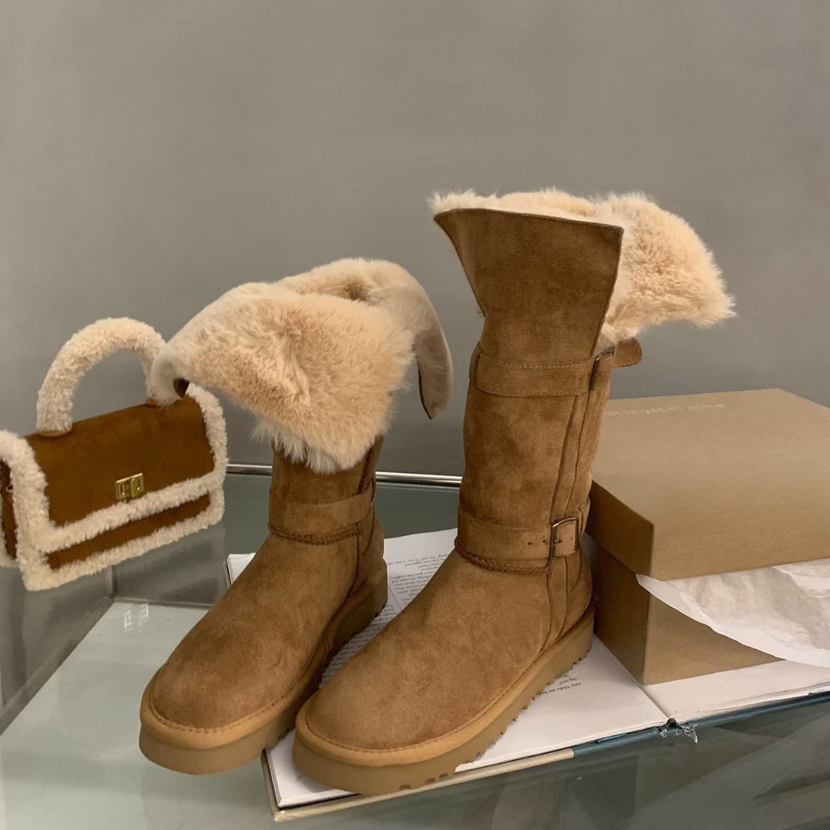 Women's Shoes Sheepskin Snow Boots With Detachable Buckle Straps, New Winter Style, Thickened And Warm.
