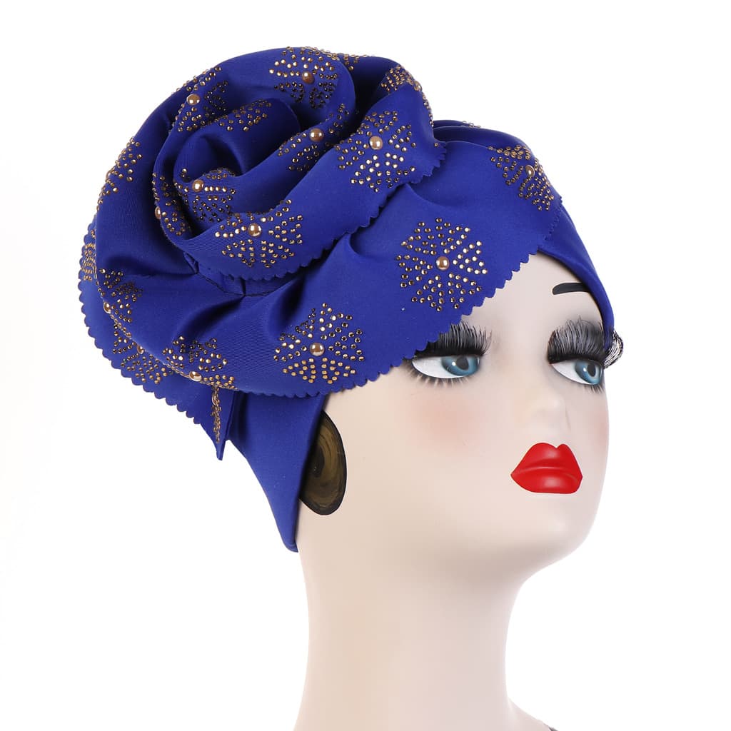 hand-cut flowers, Muslim fashion street photography, hot diamond small flowers, large flowers, flanged solid color headscarf hat, large flowers