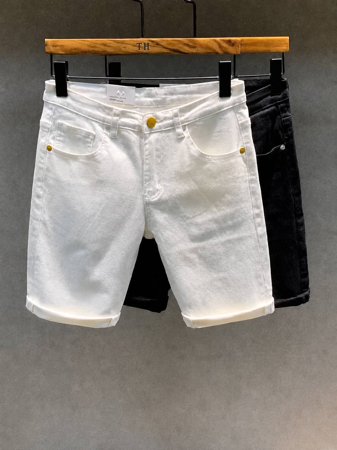 Man's clothing Black and white denim shorts men's thin trend medium shorts casual quarter pants