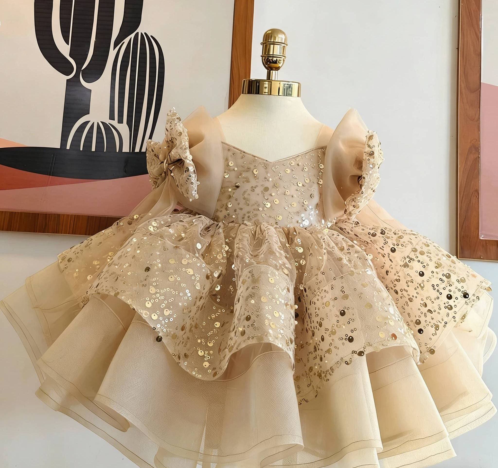 ​Gold Sequin Tulle Bow Dress For Girls – Short Sleeve Princess Party Dress For Weddings & 1st Birthday (80-150cm, Polyester, B-Class Safety)​