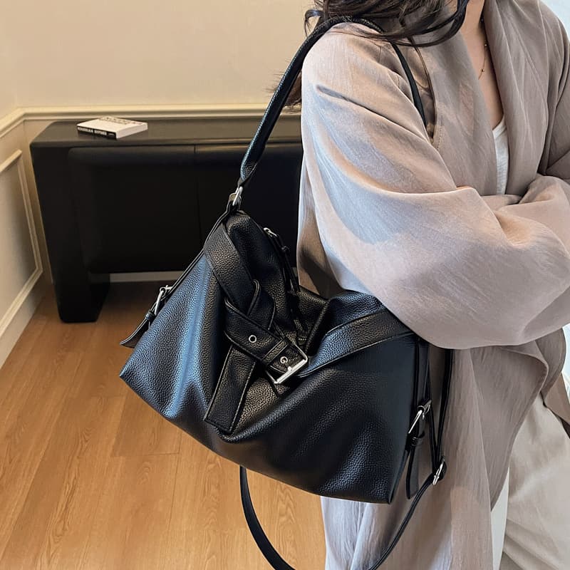Women's Fashion Tote Bag Large Capacity Soft PU Shoulder Bag With Zipper Closure For Daily Use In Black, Beige, Brown, Silver