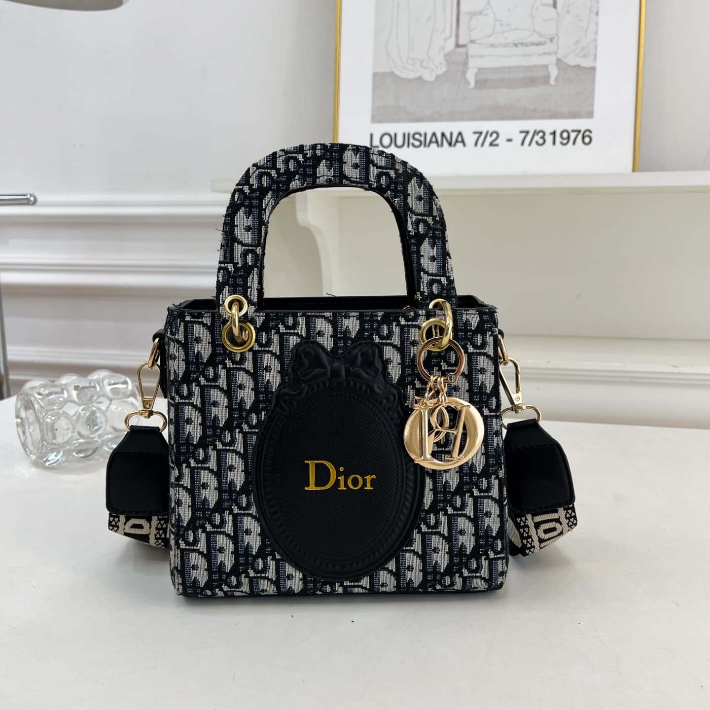 Sac cabas Dior à imprimé classique, sac à main de haute qualité, polyvalent et tendance pour les trajets quotidiens et les loisirs.