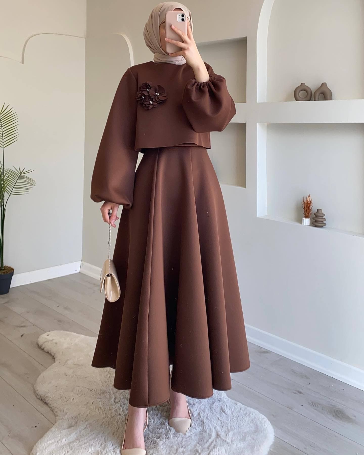 Muslim Women's Loose Lantern Top And Skirt Set Dubai Middle East New Fashion Long-Sleeved Floral Two-Piece Ensemble Polyester