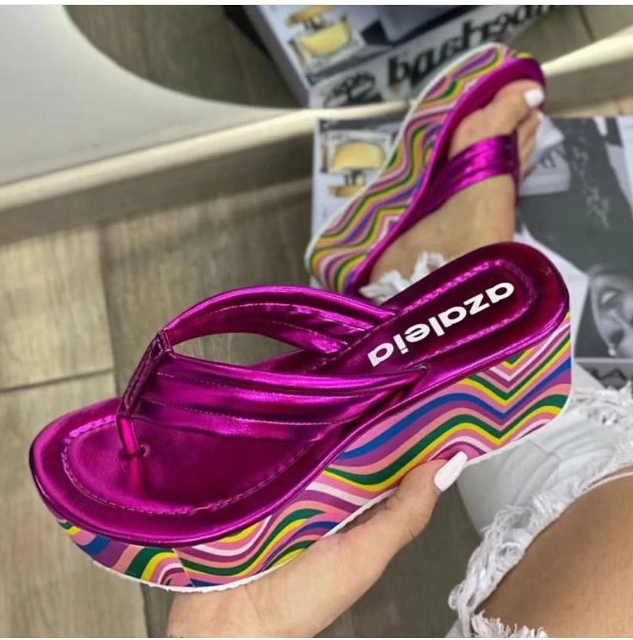 Plus-size Platform Color Matching Wedge Flip-flops Women Wear Clip-toe Beach Sandals With High Heels
