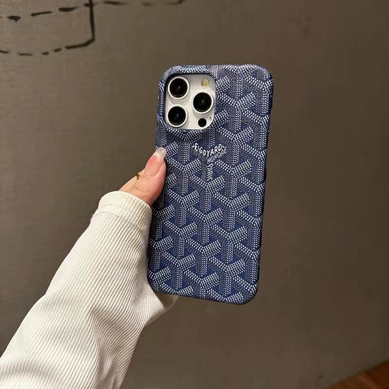 Coque premium Goyard pour iPhone 16 Pro Max, design géométrique avec finition texturée, protection durable pour iPhone 15/14/13/12, élégante et