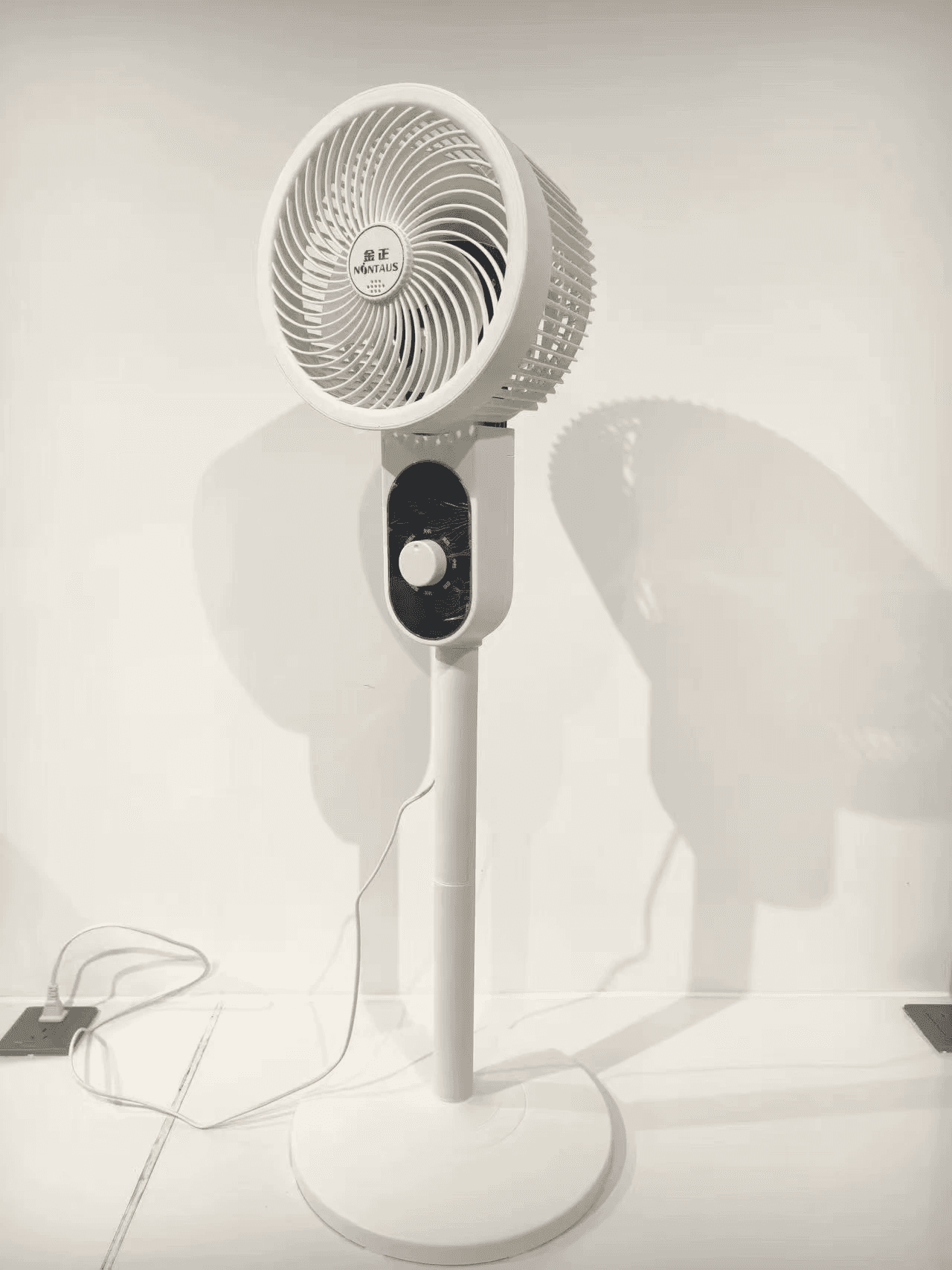 Ventilateur oscillant télécommandé - Ventilateur sur pied et de bureau à double usage avec circulation d'air silencieuse pour la maison