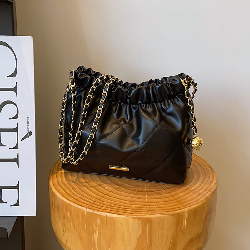 Women's Crossbody Bag Soft Leather Large Capacity Fashion Pleated Chain Shoulder Bag Casual Bag Drawstring Crossbody Bag