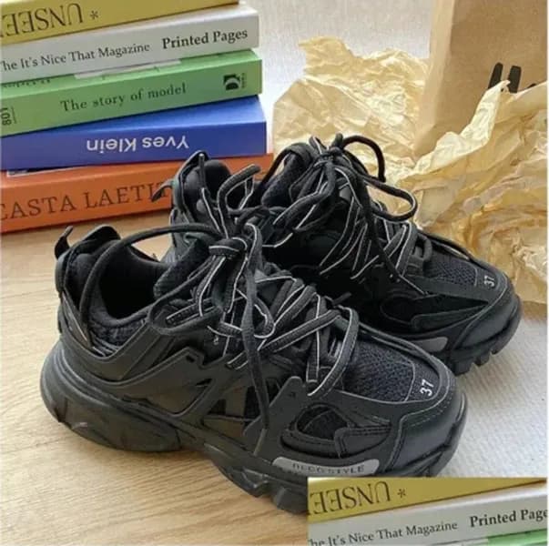 Baskets décontractées unisexes de créateur 2025 - Chaussures de course à lacets avec plusieurs options de couleurs Fjh