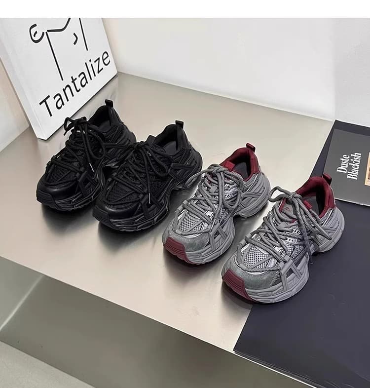 2026 Autumn And Winter Vintage Dad-style Women's Shoes, Slimming Effect, Thick Sole, Heightening Effect, Versatile, Unique, Casual And Sporty, Trendy.