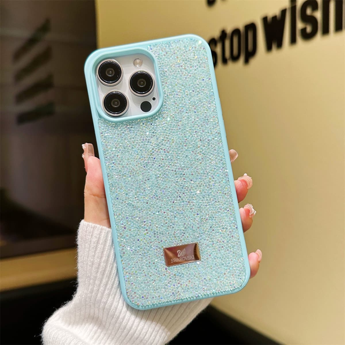 Coque luxueuse et scintillante en diamant pour iPhone 17 Pro Max et iPhone 15, plaquée or, marque tendance, strass haut de gamme, 16 pouces.
