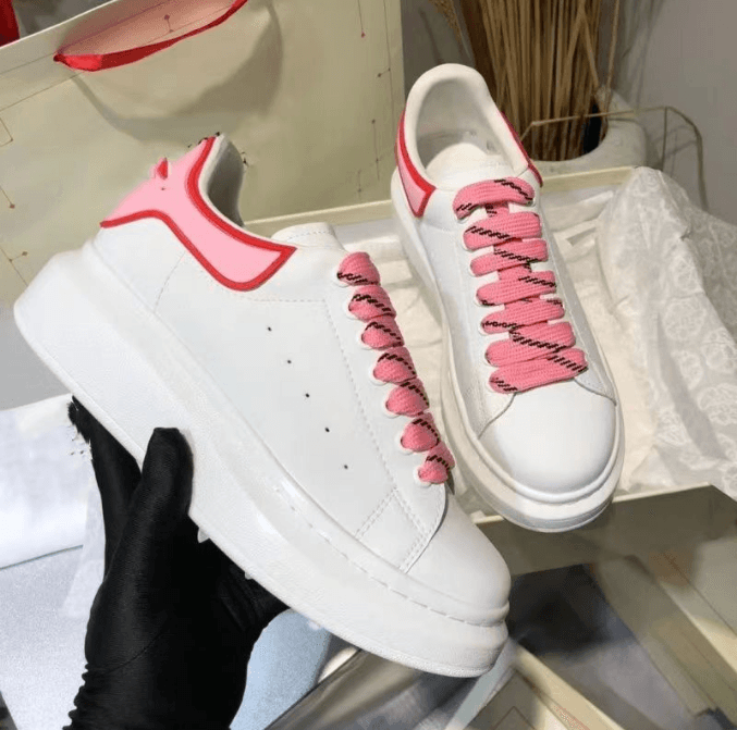 Alexander McQueen.Printemps et été nouvelle tendance de la mode chaussures blanches unisexes semelle épaisse chaussures de sport décontractées c