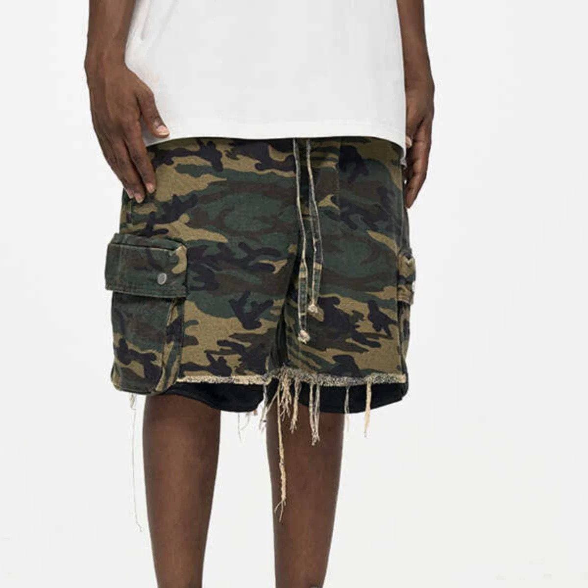 Men's Trendy Camouflage Shorts High Street Washed Raw Edge Distressed Double Layer Retro Workwear Pocket Details Summer Fashion