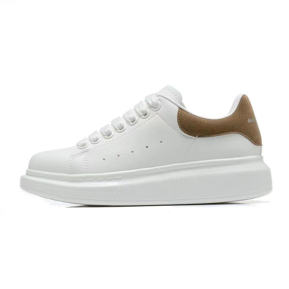 Alexander McQueen.Printemps et été nouvelle tendance de la mode chaussures blanches unisexes semelle épaisse chaussures de sport décontractées c