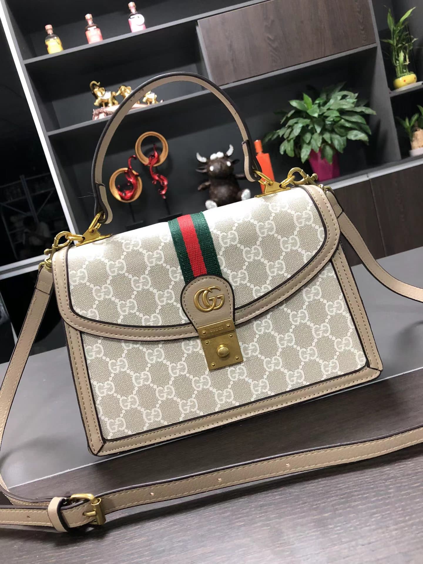Sac bandoulière premium pour femme, design classique