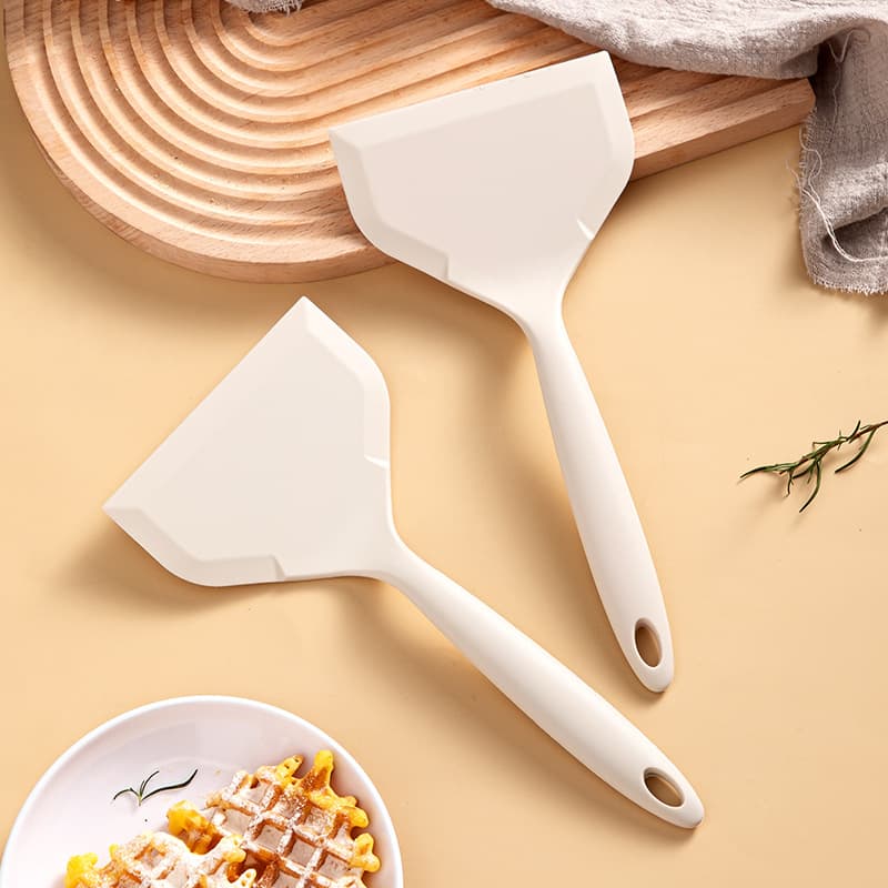 Silicone Omelette Spatula - Non-Stick Cooking Turner For Eggs, Pancakes & Pizza With Heat-Resistant Wide Head (Flexible Kitchen Utensil For Grilling)