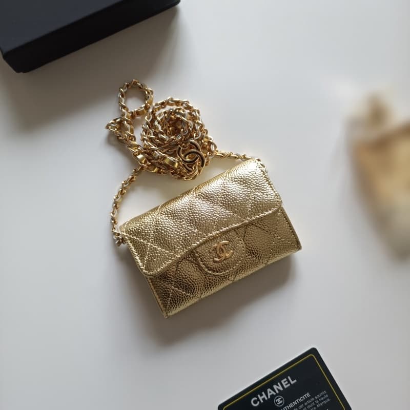 Sac bandoulière mini tendance avec chaîne logotée pour femme, sac à bandoulière unique idéal pour les voyages et le shopping