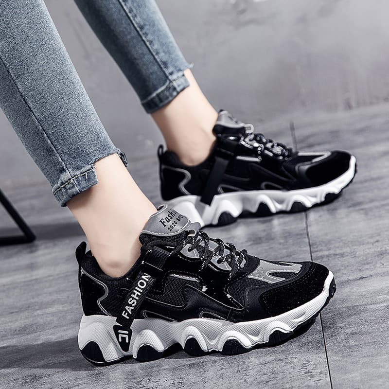 Women's shoes women's spring and autumn new women's shoes popular breathable versatile casual shoes thick soled white sports shoes trend