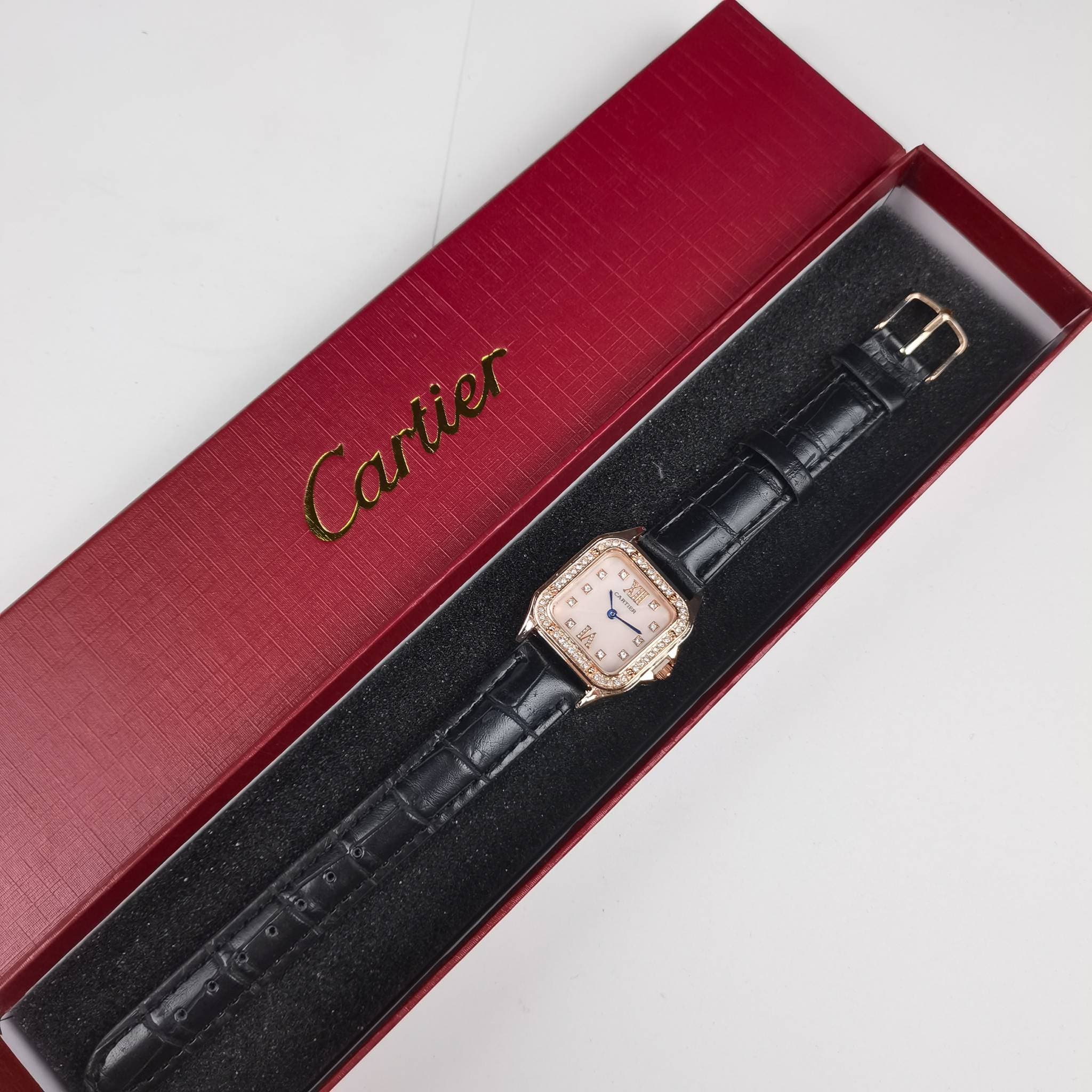 Montre à quartz tendance pour femme, cadran résistant, ceinture, décontractée, élégante et discrète