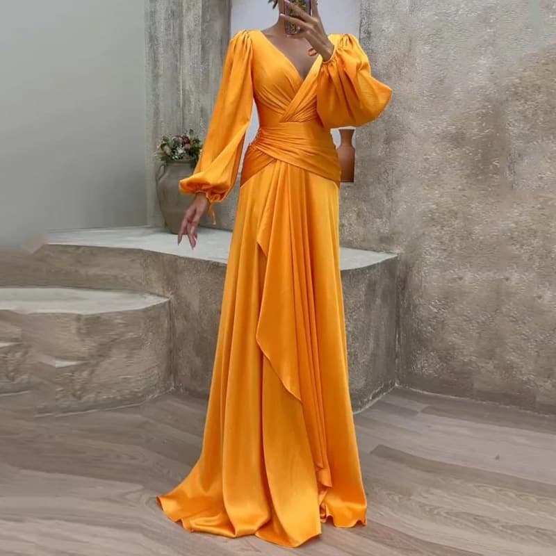 Women's pleated long-sleeved slim dress